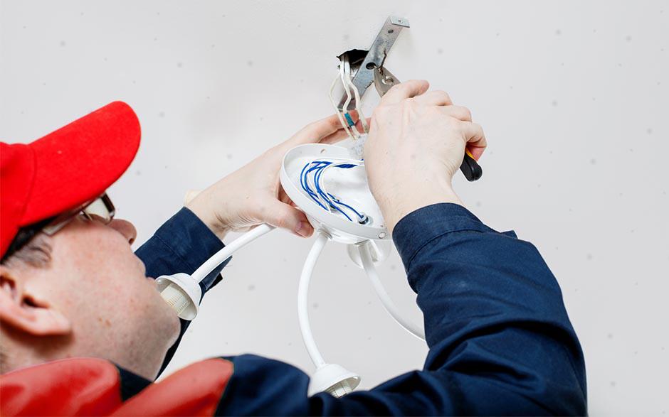 électricien installateur Paris 8